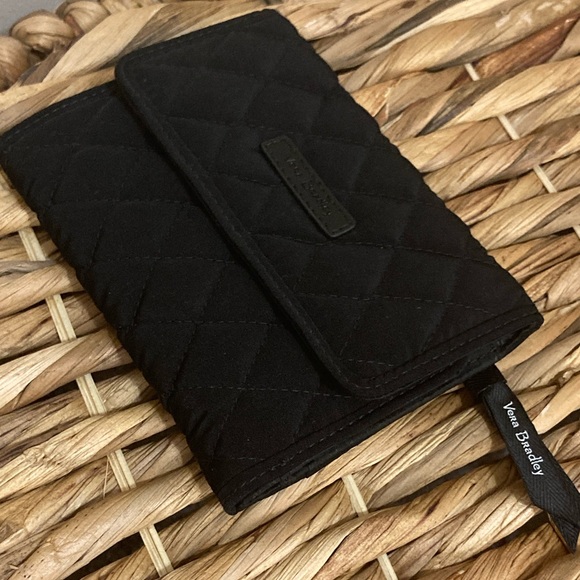🆕 “Moonless Night” Vera Bradley Black Quilted Tri-Fold Wallet! HTF! 💥 - Picture 11 of 11